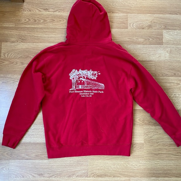 Sz L - Fort Sisseton State Park Hoodie. Lake City - Picture 2 of 6